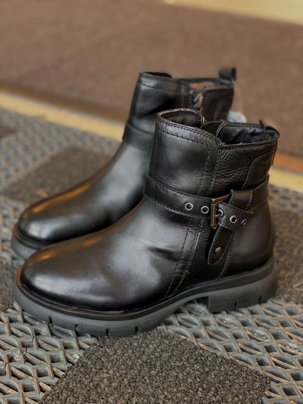 Loue L1075 Skinnboots Water Proof Black