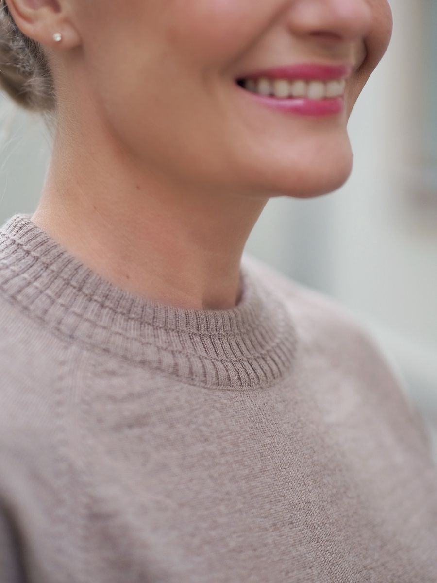 Makeløs Frei Genser i Beige