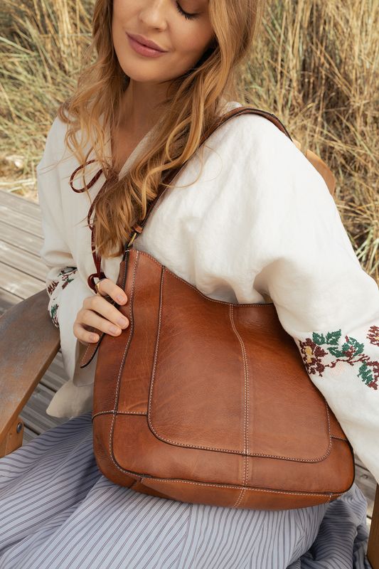 RE:Designed By Dixie Neri Small Walnut