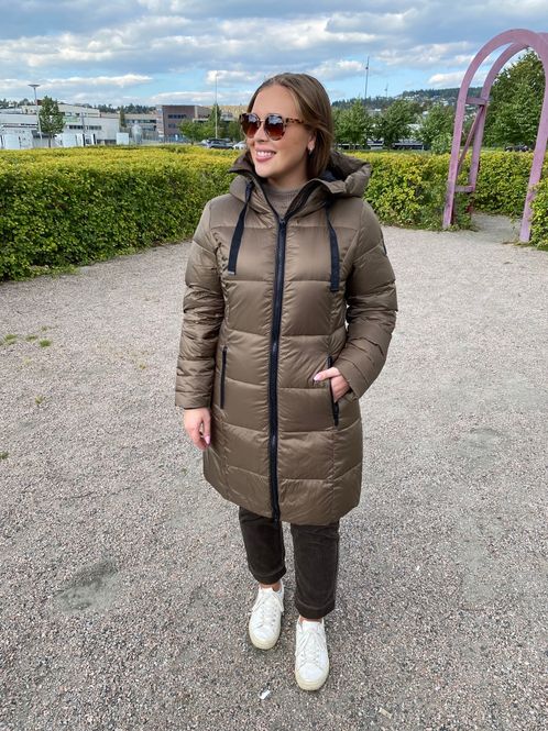 Hovedbilde Normann lang dunjakke i Dark Olive/Black