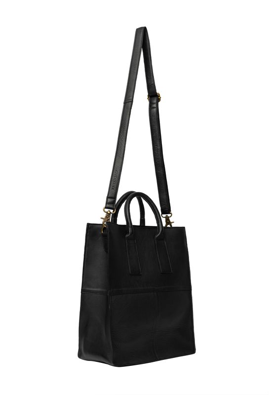 RE: Designed Felicia Urban Black