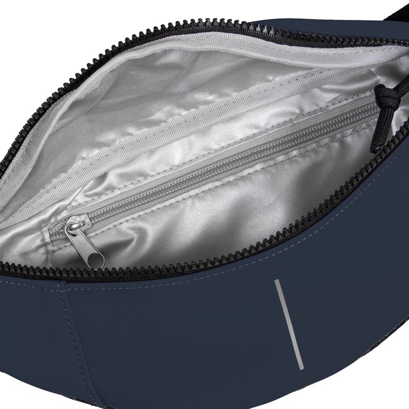 New Rebels Vannavisende Bumbag i Navy